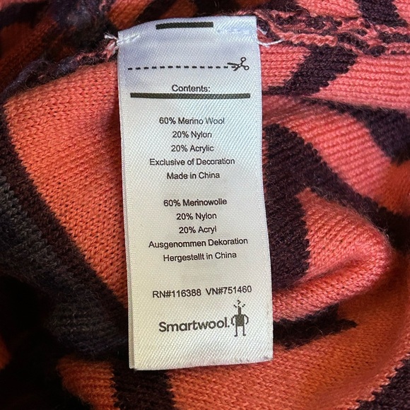 Smartwool Camp House Wrap Wool Sweater in Berry Colors Size Large - Picture 4 of 7